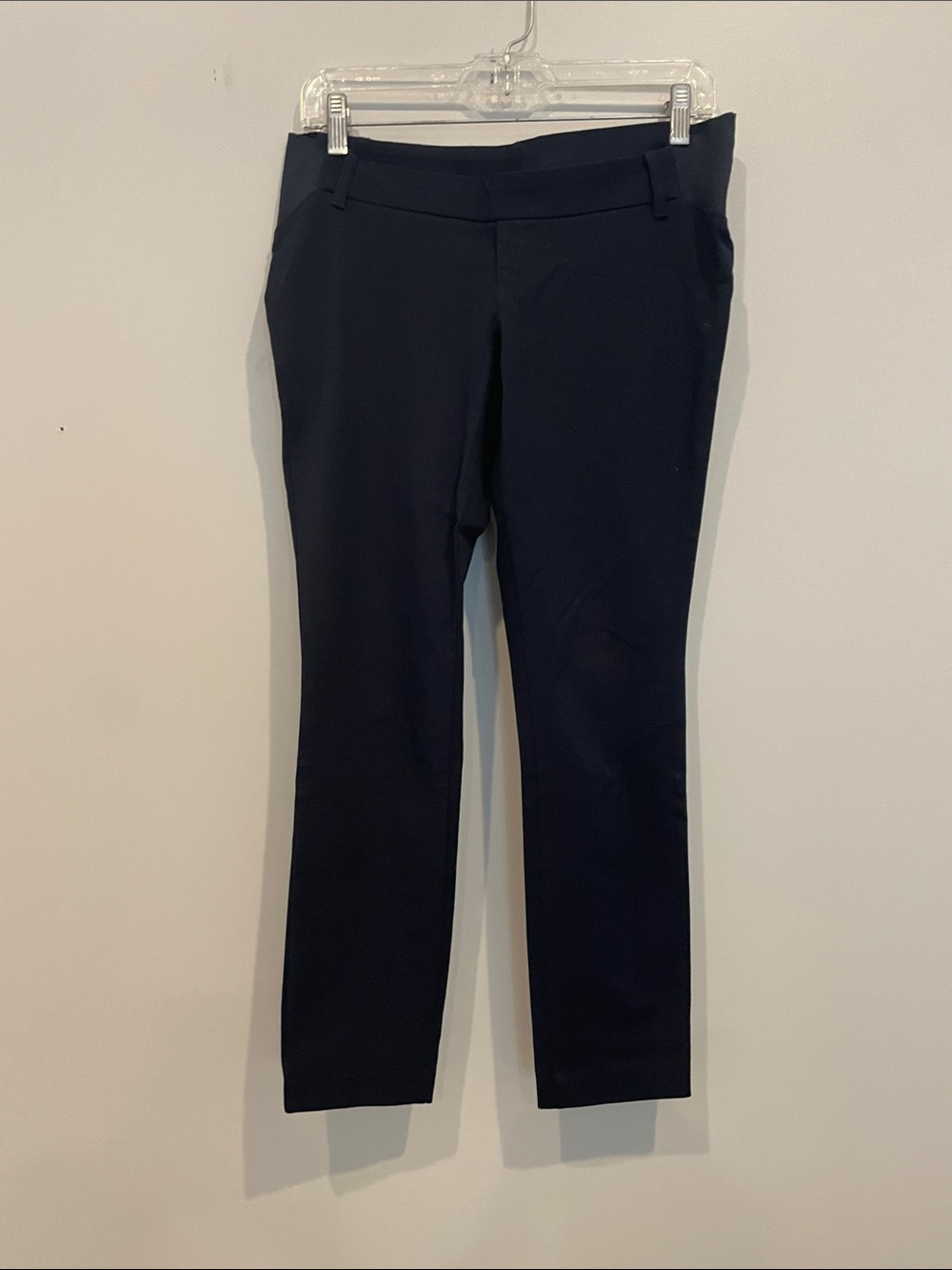 Maternity Old Navy Pixie Ankle Pant in Navy